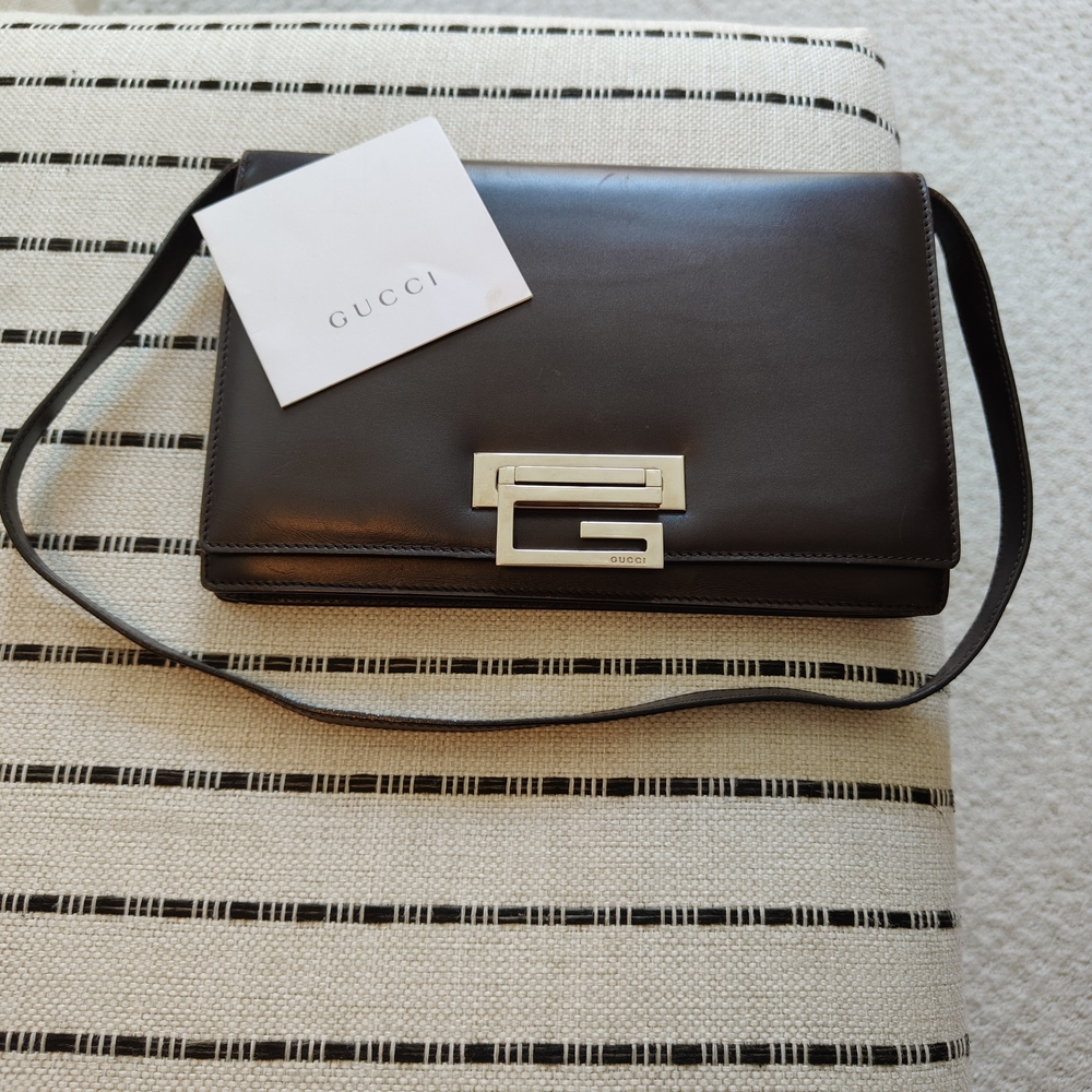 Gucci Dark Brown Leather Crossbody Bag. Authentic Vintage.